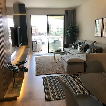 Beachluxe Apartment Limassol